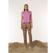 Mouwloze Roze Blouse Mironce met Gouden Knopen – Elegant & Stijlvol