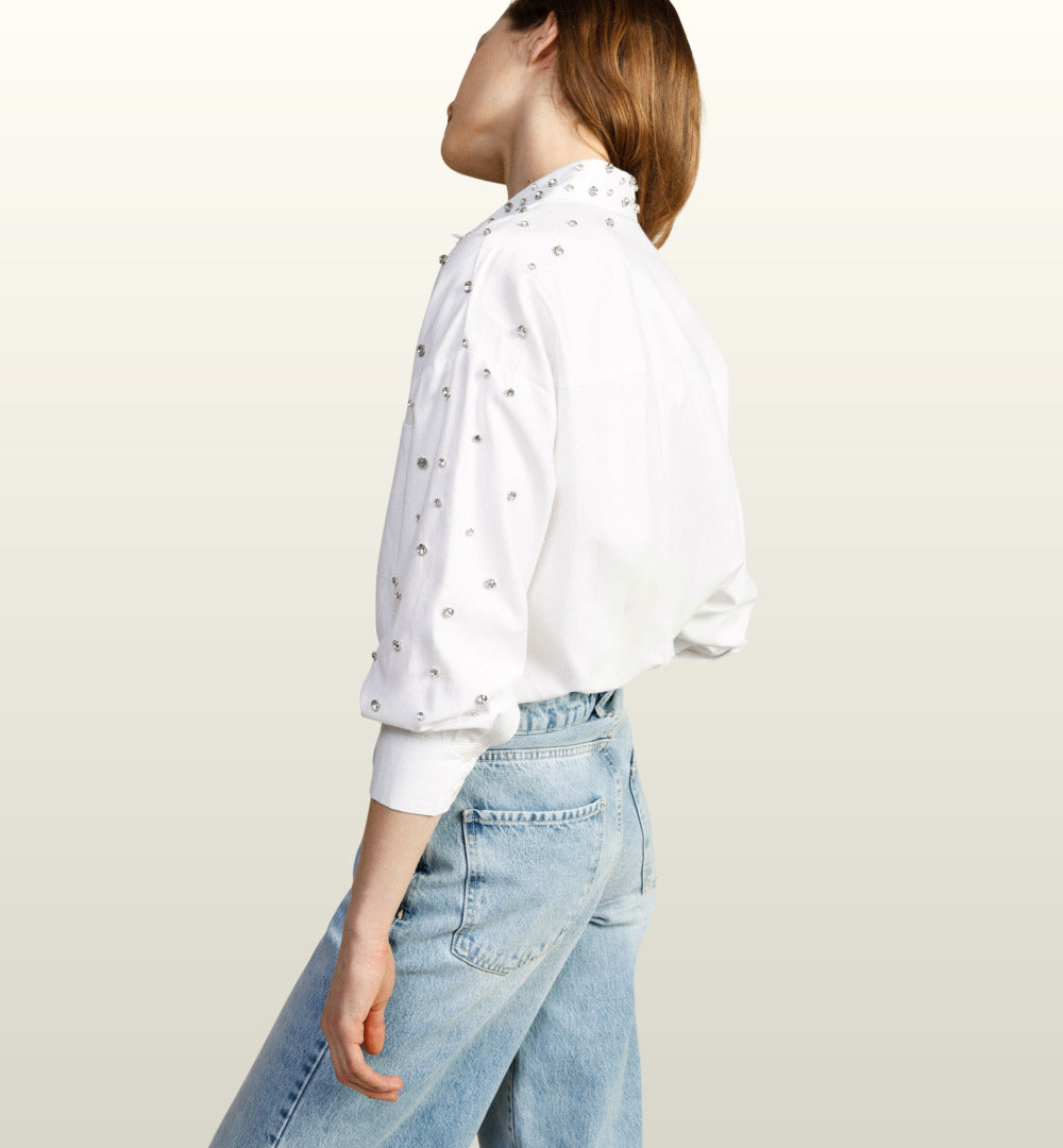Basic blouse met sprankelende details in wit & lichtblauw – Dixie image 3