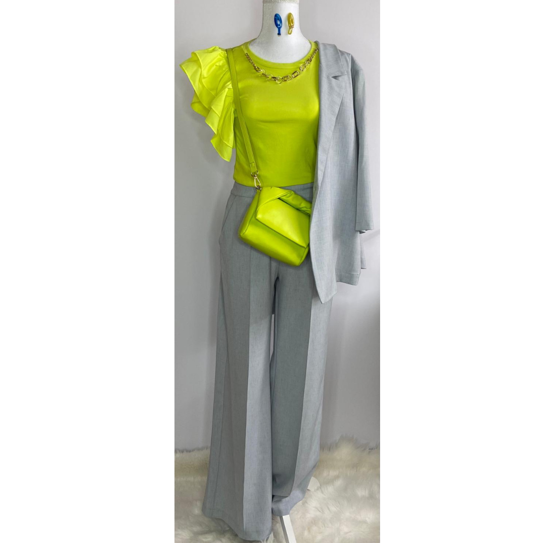T-shirt lime Jaime – met ketting & plofmouwen image 1