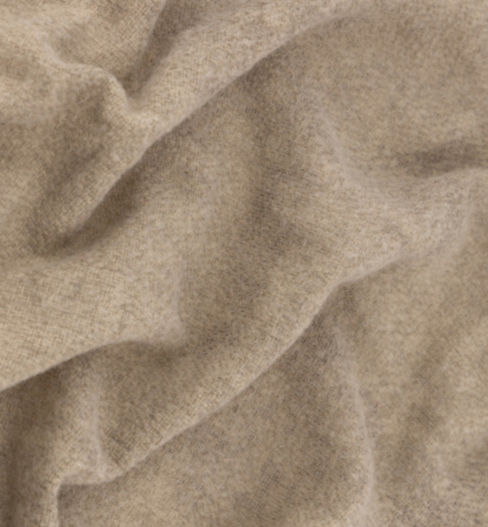 Kendall Sjaal – Luxe Italiaanse Sjaal van Wool Blend | Teatro Fashion image 3