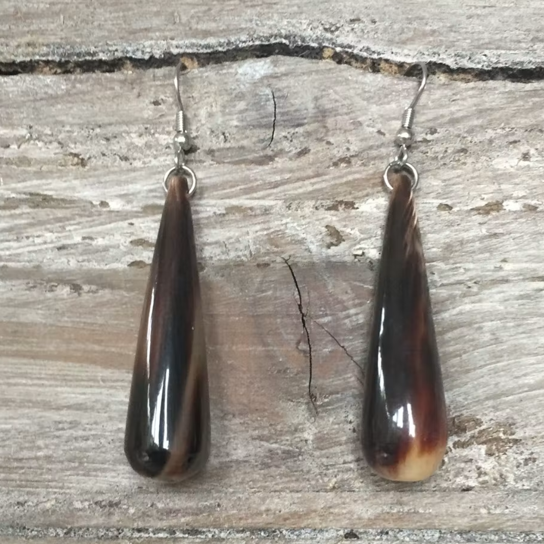 Stijlvolle oorbellen buffelhoorn met haak (Joyline-Creations) image 0