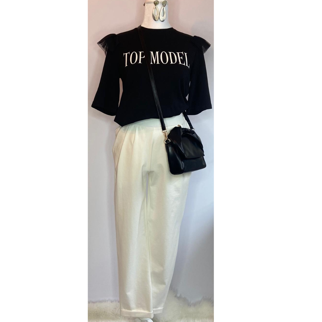 T-shirt Top Model Mironce – Trendy Basic met Speelse Ruffels