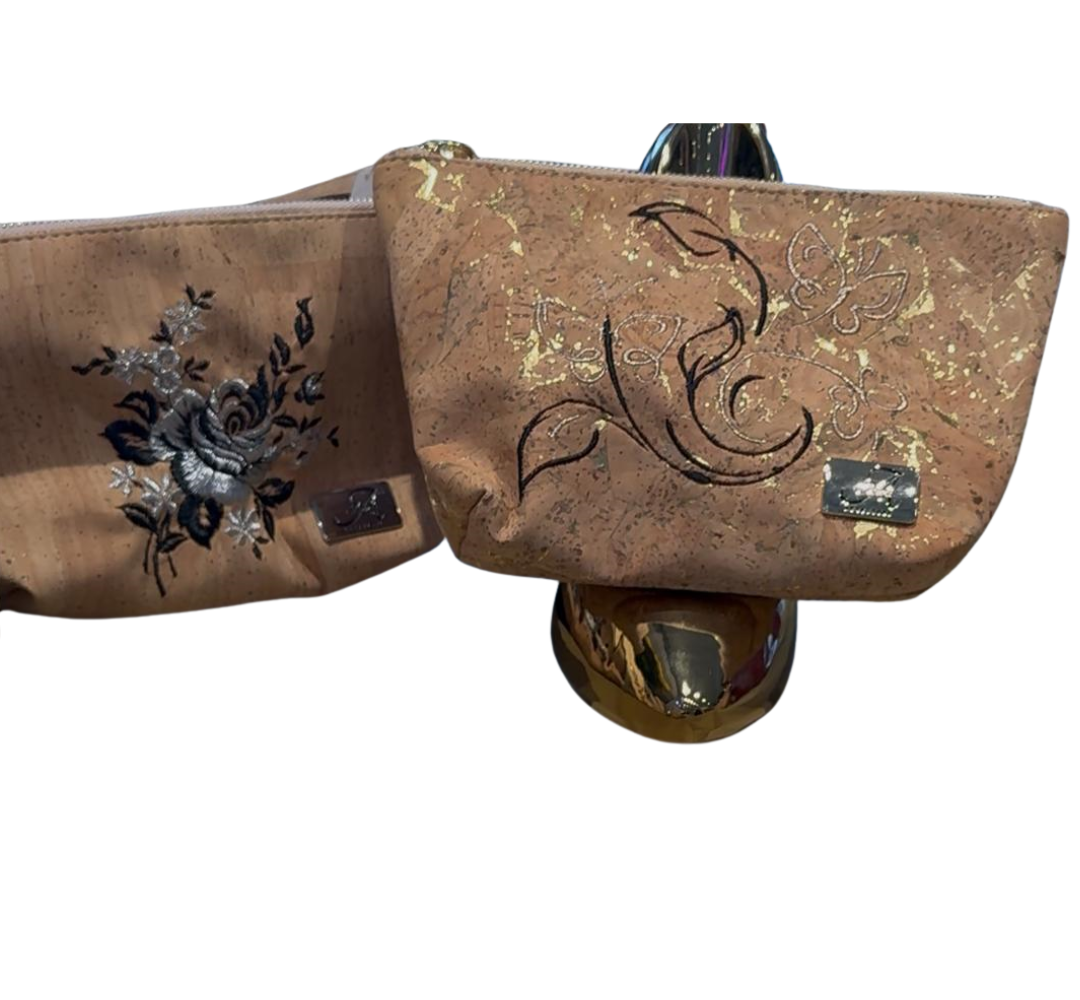 Handgemaakte kurk pochette – Uniek Italiaans design met vlinders, rozen en glinsterende details
