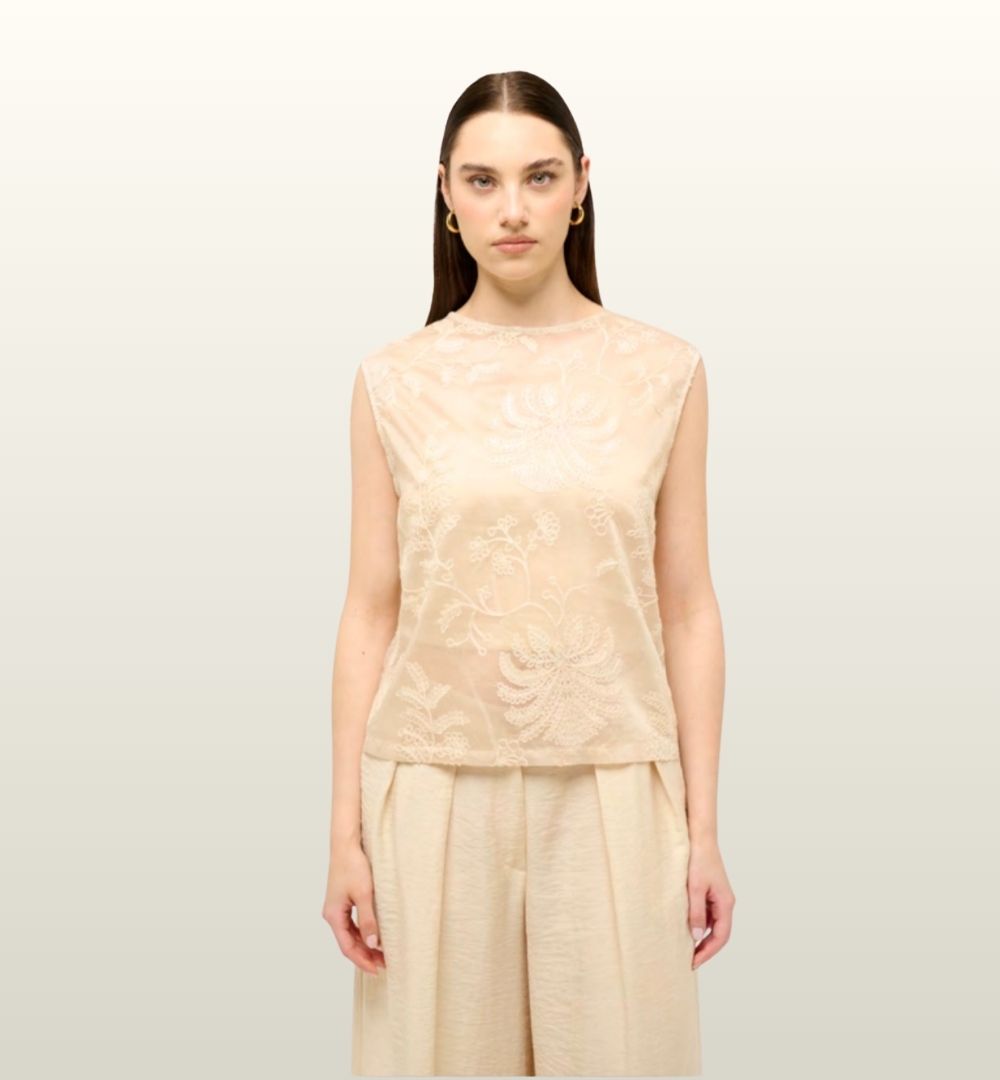 Elegante Mouwloze Shirt Panna – Mironcé | Geborduurde Bloemen & Transparante Elegantie